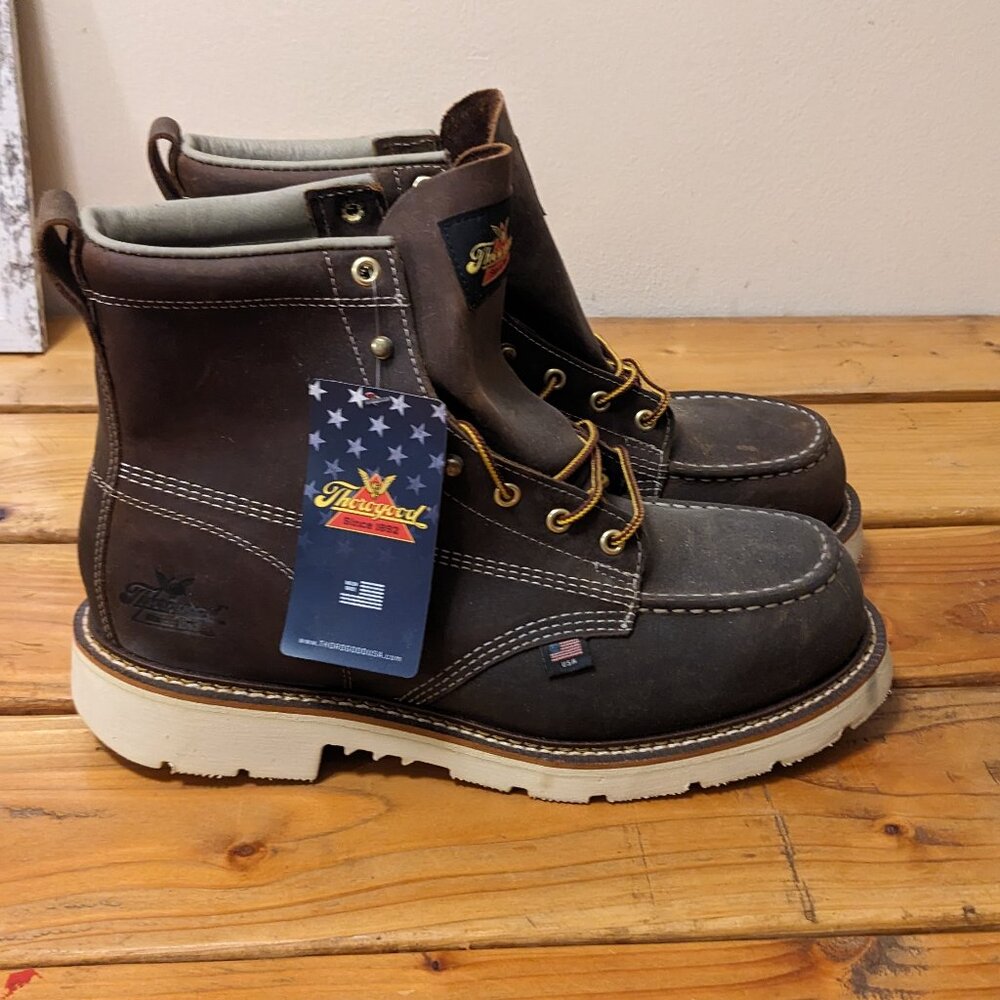 Thorogood Mens Work Boots 11 Wide